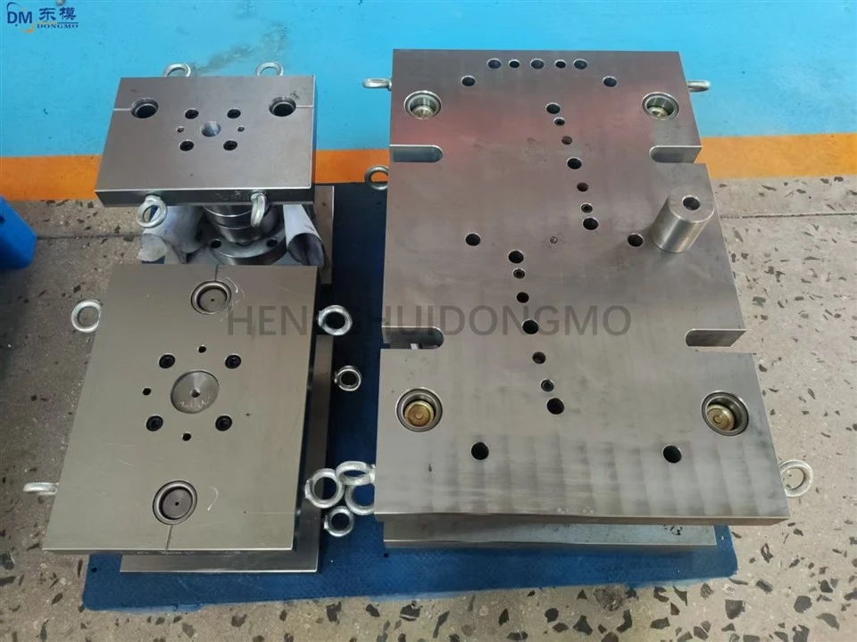 OEM Sheet Metal Single-Stage Continuous Stamping Dies high quality