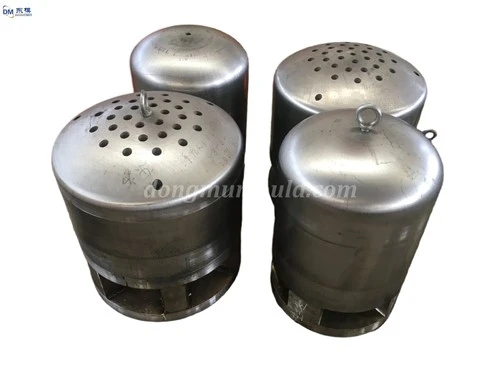 réservoirs de carburant pour automobiles, véhicules utilitaires et camions ; Pièces embouties embouties-pour coques de réservoirs de carburant ; Moules